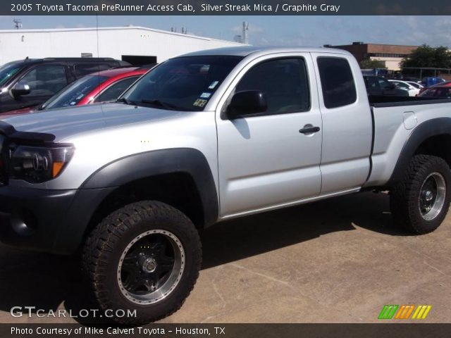 2005 Toyota Tacoma PreRunner Access Cab in Silver Streak Mica