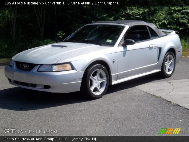 1999 Ford Mustang V6 Convertible in Silver Metallic
