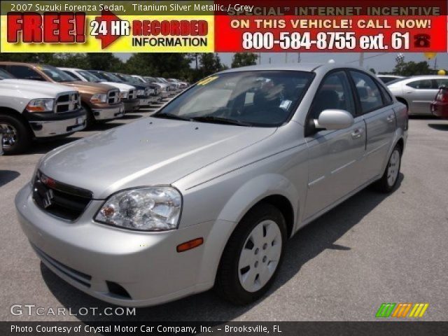 2007 Suzuki Forenza Sedan in Titanium Silver Metallic