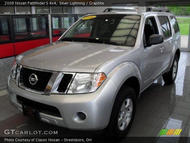 2008 Nissan Pathfinder S 4x4 in Silver Lightning