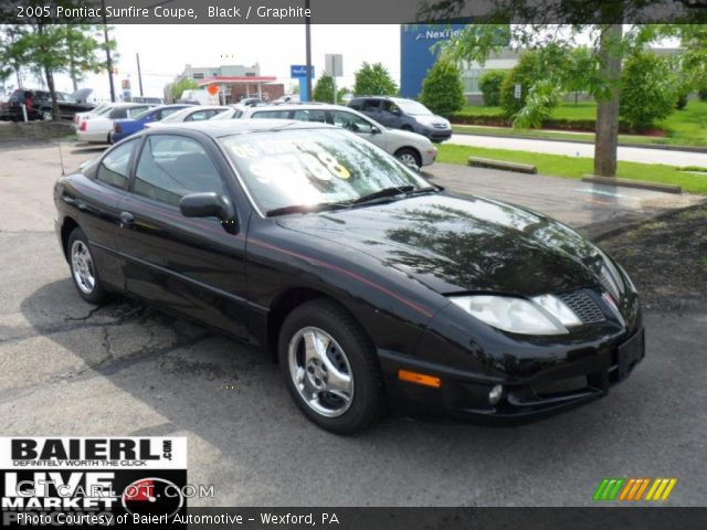 2005 Pontiac Sunfire Coupe in Black