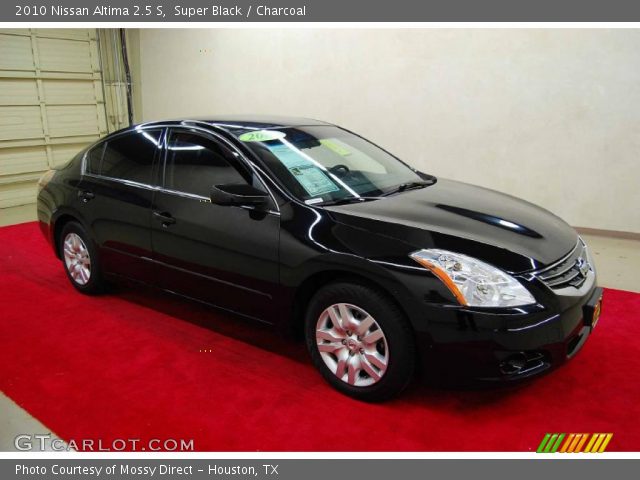 2010 Nissan Altima 2.5 S in Super Black