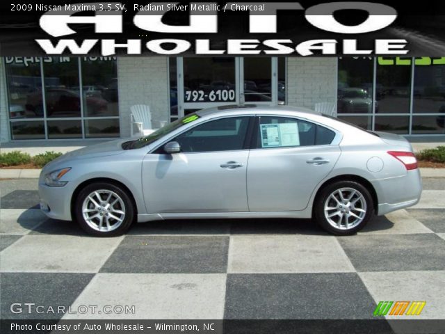 2009 Nissan Maxima 3.5 SV in Radiant Silver Metallic