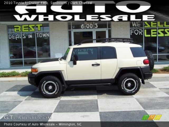 2010 Toyota FJ Cruiser 4WD in Sandstorm