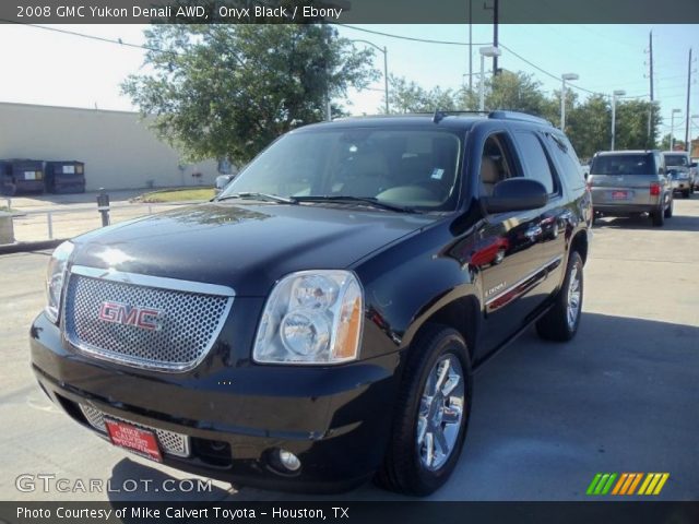 2008 GMC Yukon Denali AWD in Onyx Black