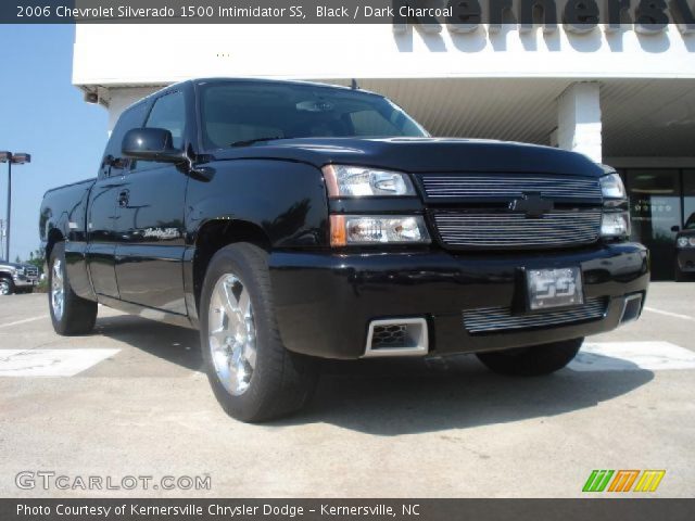 2006 Chevrolet Silverado 1500 Intimidator SS in Black