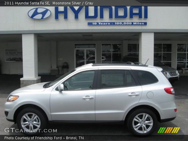 2011 Hyundai Santa Fe SE in Moonstone Silver