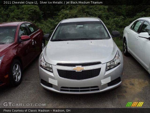 2011 Chevrolet Cruze LS in Silver Ice Metallic