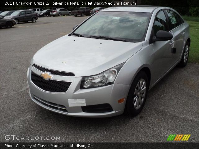 2011 Chevrolet Cruze LS in Silver Ice Metallic
