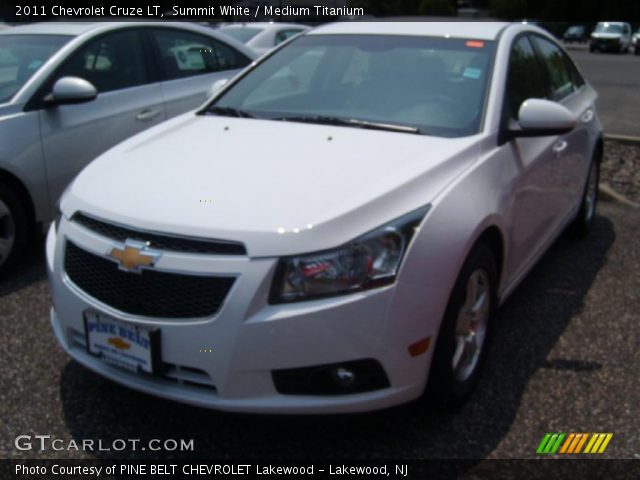 2011 Chevrolet Cruze LT in Summit White