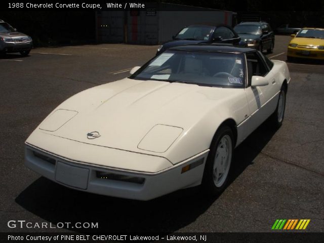 1988 Chevrolet Corvette Coupe in White
