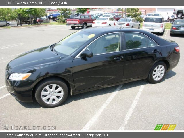 2007 Toyota Camry XLE in Black