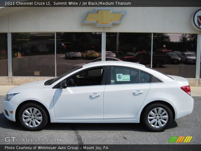 2011 Chevrolet Cruze LS in Summit White