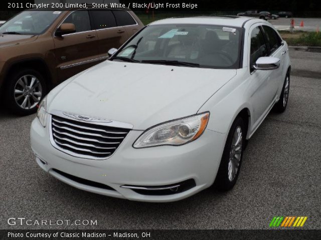 2011 Chrysler 200 Limited in Stone White