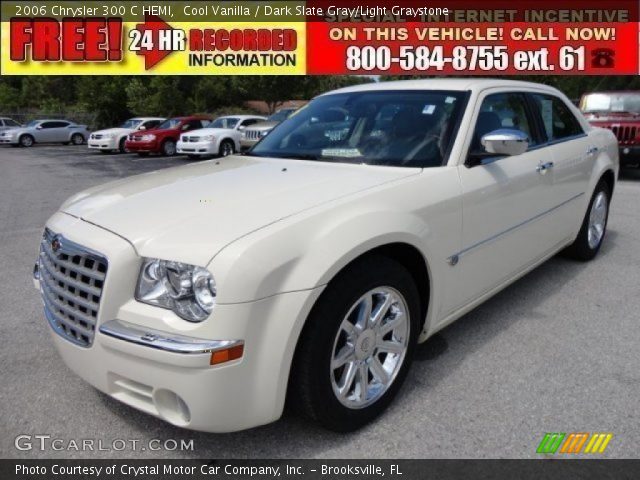 2006 Chrysler 300 C HEMI in Cool Vanilla