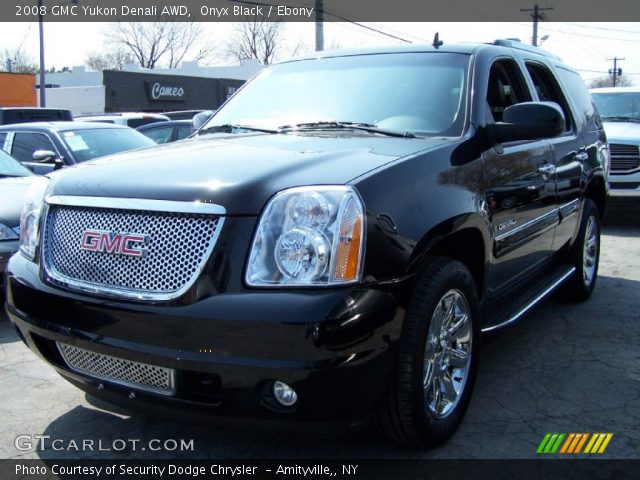 2008 GMC Yukon Denali AWD in Onyx Black