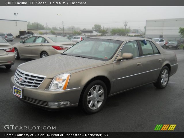 2007 Cadillac DTS Sedan in Gold Mist