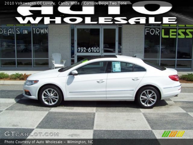 2010 Volkswagen CC Luxury in Candy White