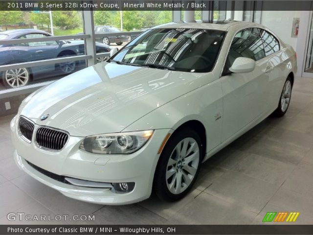 2011 BMW 3 Series 328i xDrive Coupe in Mineral White Metallic