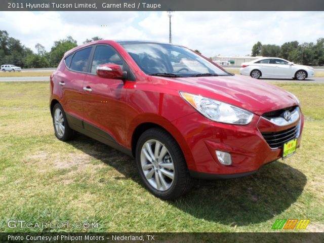 2011 Hyundai Tucson Limited in Garnet Red