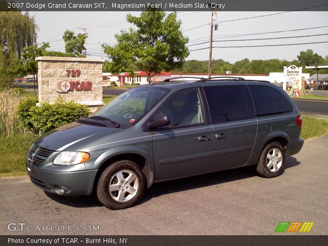 2007 Dodge Grand Caravan SXT in Magnesium Pearl