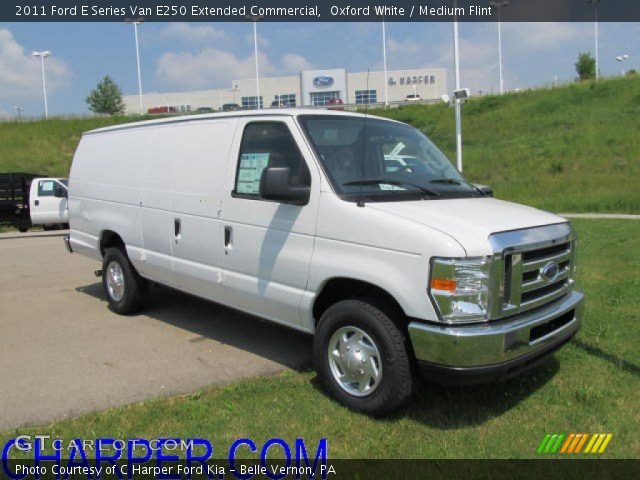 2011 Ford E Series Van E250 Extended Commercial in Oxford White