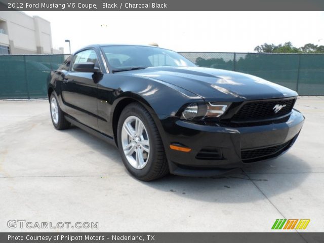 2012 Ford Mustang V6 Coupe in Black