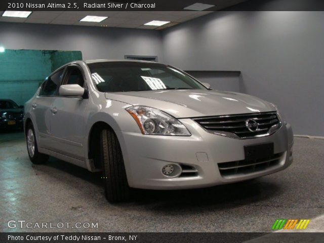 2010 Nissan Altima 2.5 in Radiant Silver