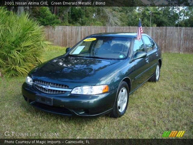 2001 Nissan Altima GXE in Green Emerald Metallic