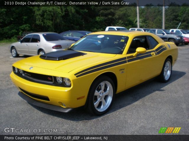 2010 Dodge Challenger R/T Classic in Detonator Yellow