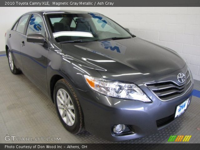 2010 Toyota Camry XLE in Magnetic Gray Metallic