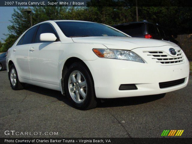 2007 Toyota Camry LE in Super White