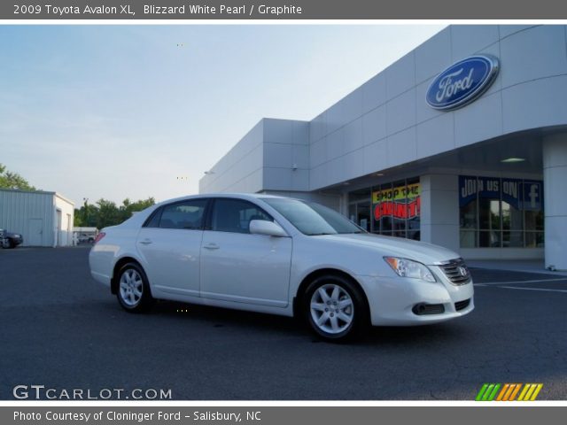 2009 Toyota Avalon XL in Blizzard White Pearl