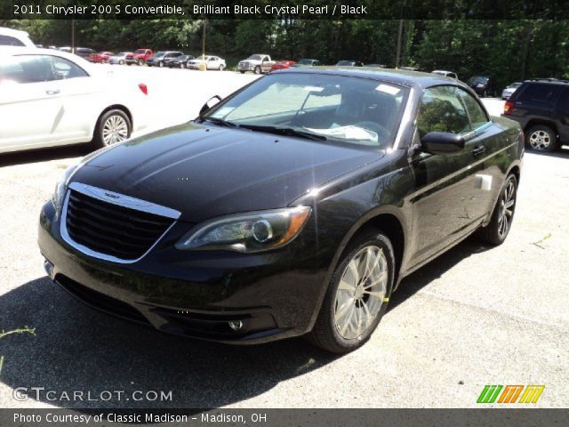 2011 Chrysler 200 S Convertible in Brilliant Black Crystal Pearl