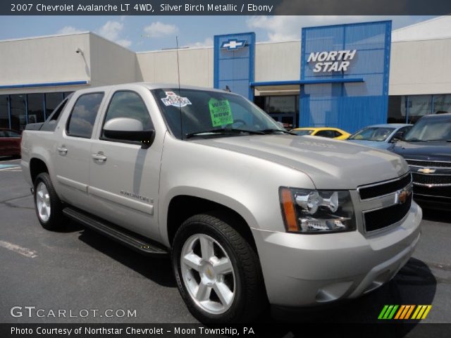 2007 Chevrolet Avalanche LT 4WD in Silver Birch Metallic