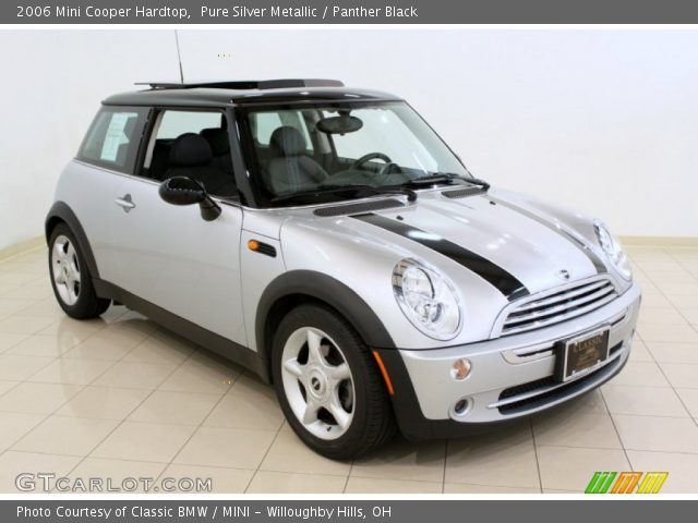 2006 Mini Cooper Hardtop in Pure Silver Metallic