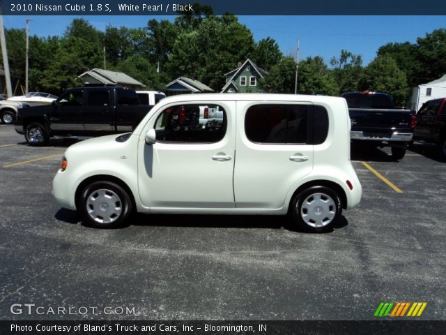 2010 Nissan Cube 1.8 S in White Pearl