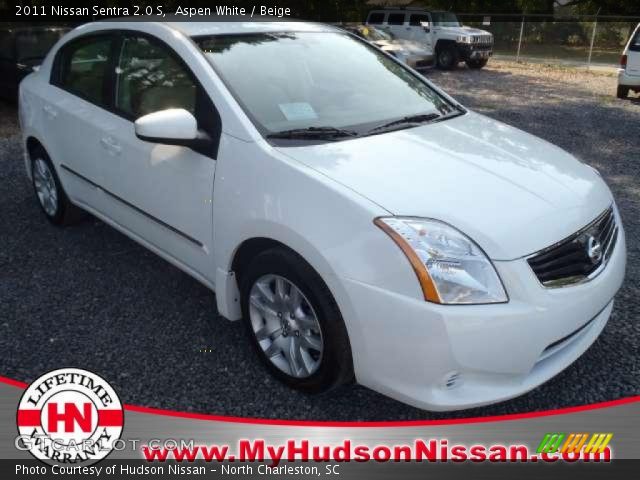 2011 Nissan Sentra 2.0 S in Aspen White