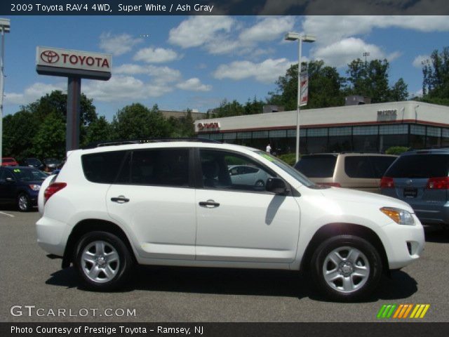 2009 Toyota RAV4 4WD in Super White