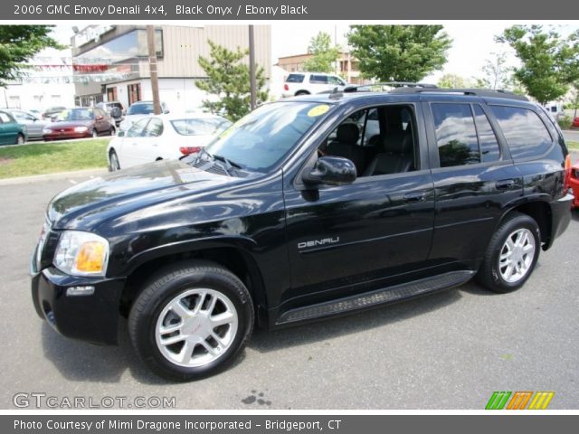 2006 GMC Envoy Denali 4x4 in Black Onyx