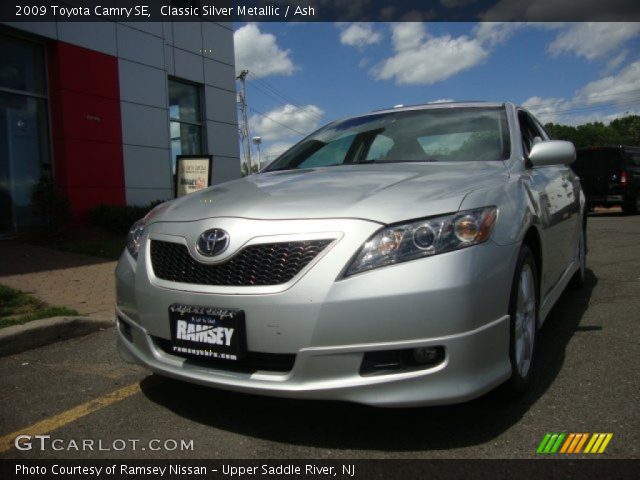 2009 Toyota Camry SE in Classic Silver Metallic