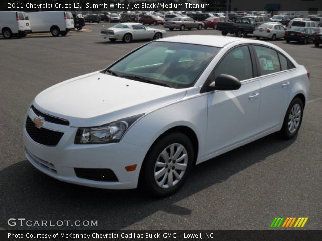 2011 Chevrolet Cruze LS in Summit White