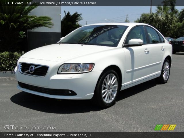 2011 Volvo S40 T5 in Ice White