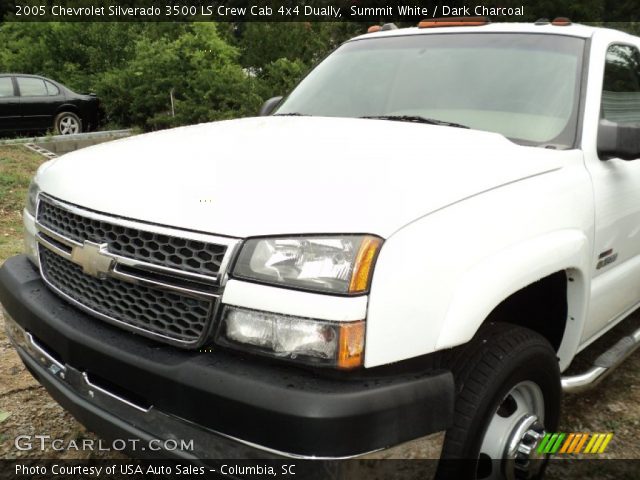 2005 Chevrolet Silverado 3500 LS Crew Cab 4x4 Dually in Summit White