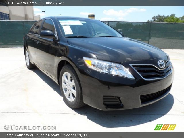 2011 Toyota Camry LE in Black