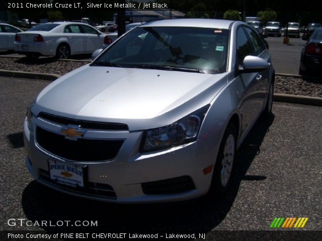 2011 Chevrolet Cruze LT in Silver Ice Metallic