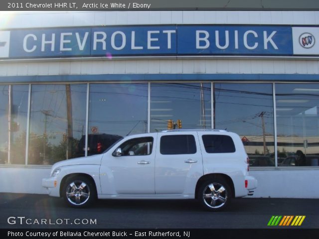2011 Chevrolet HHR LT in Arctic Ice White