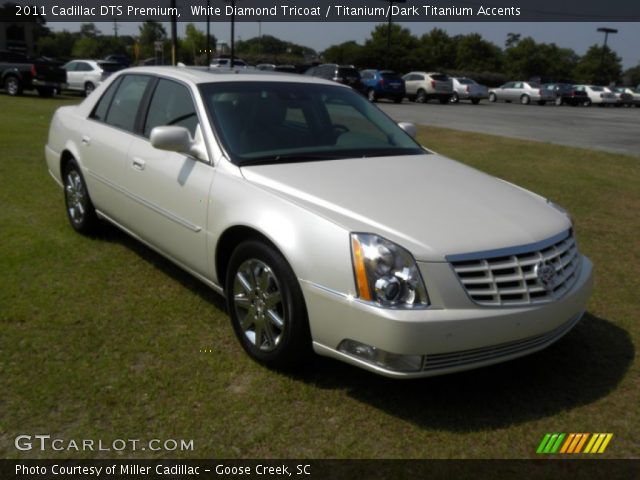 2011 Cadillac DTS Premium in White Diamond Tricoat