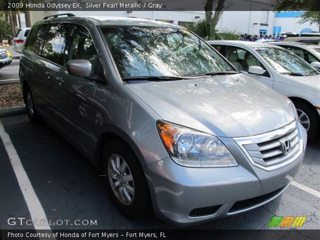 2009 Honda Odyssey EX in Silver Pearl Metallic