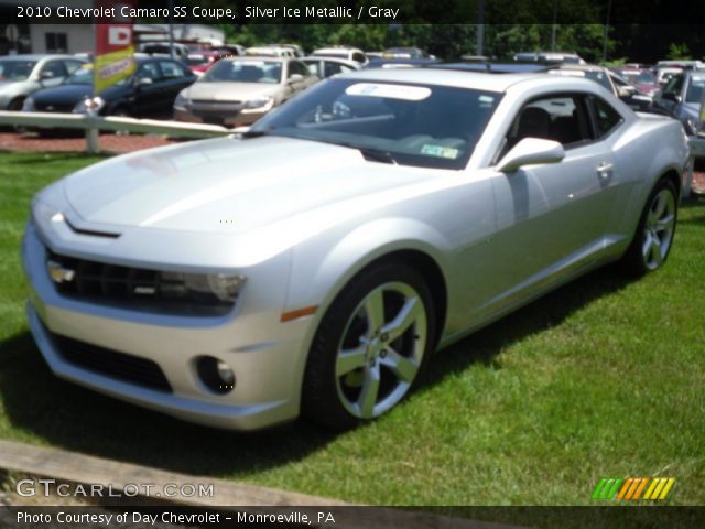 2010 Chevrolet Camaro SS Coupe in Silver Ice Metallic